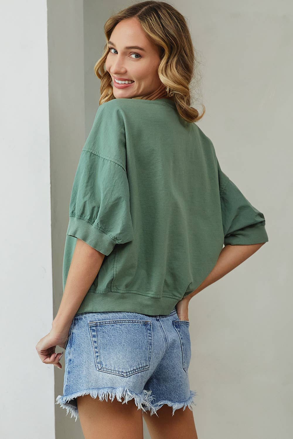 CASUAL PUFF SLEEVE CONTRAST TOP